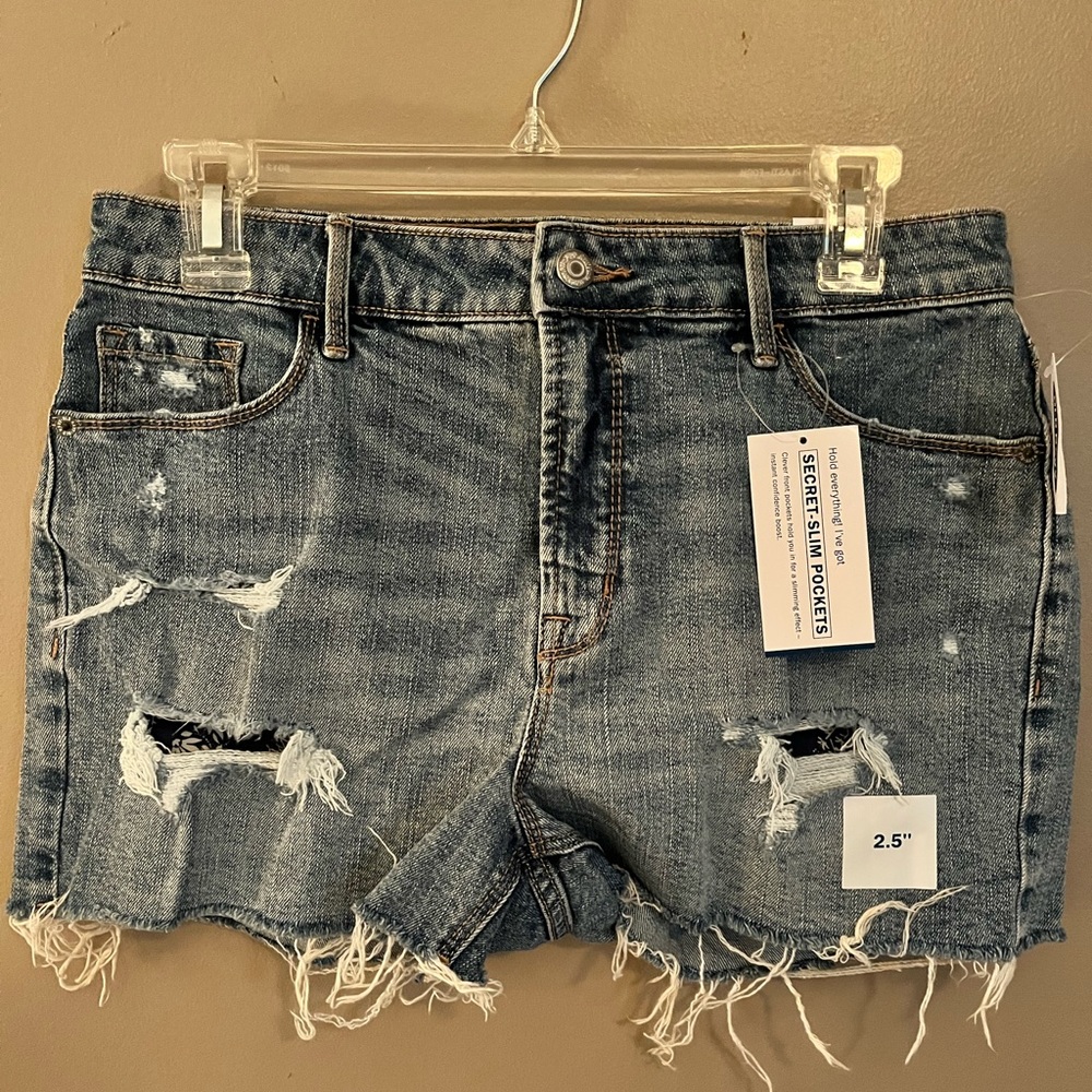Old Navy 2.5 high rise cut offs